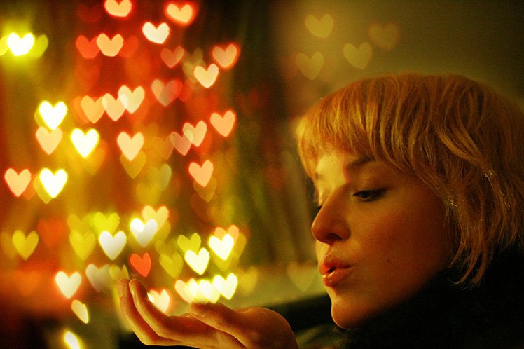 By {link: http://www.flickr.com/photos/polanaked/3207383214/sizes/m/in/photostream/}isabel bloedwater{/link}