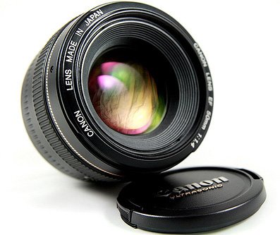 50mm f/1.4為大光圈定焦鏡頭,若果想便宜一點可以考慮f/1.8光圈的。 7