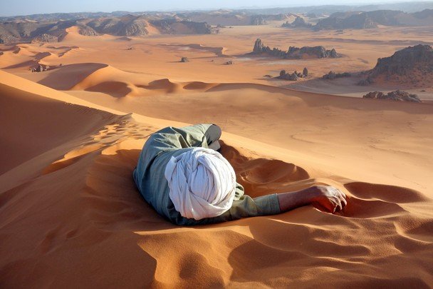 Merit Prize Winner: A Well Earned Rest in the Sahara Photo and caption by Evan Cole