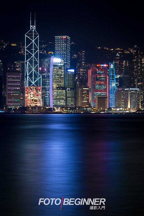 要說到城市的夜景和地平線,不能不提著名的香港維港景色吧!
